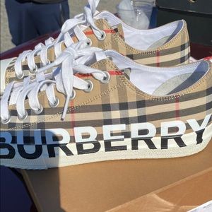 Burberry shoes